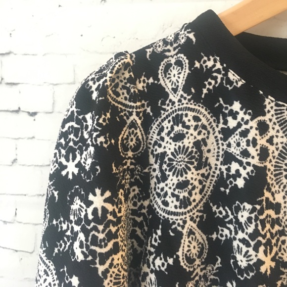 Black and white patterned dress - Picture 2 of 3