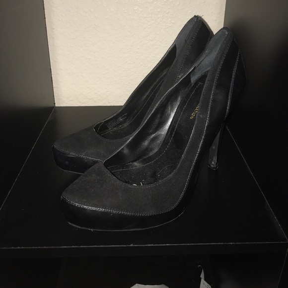 Heels - Picture 2 of 4