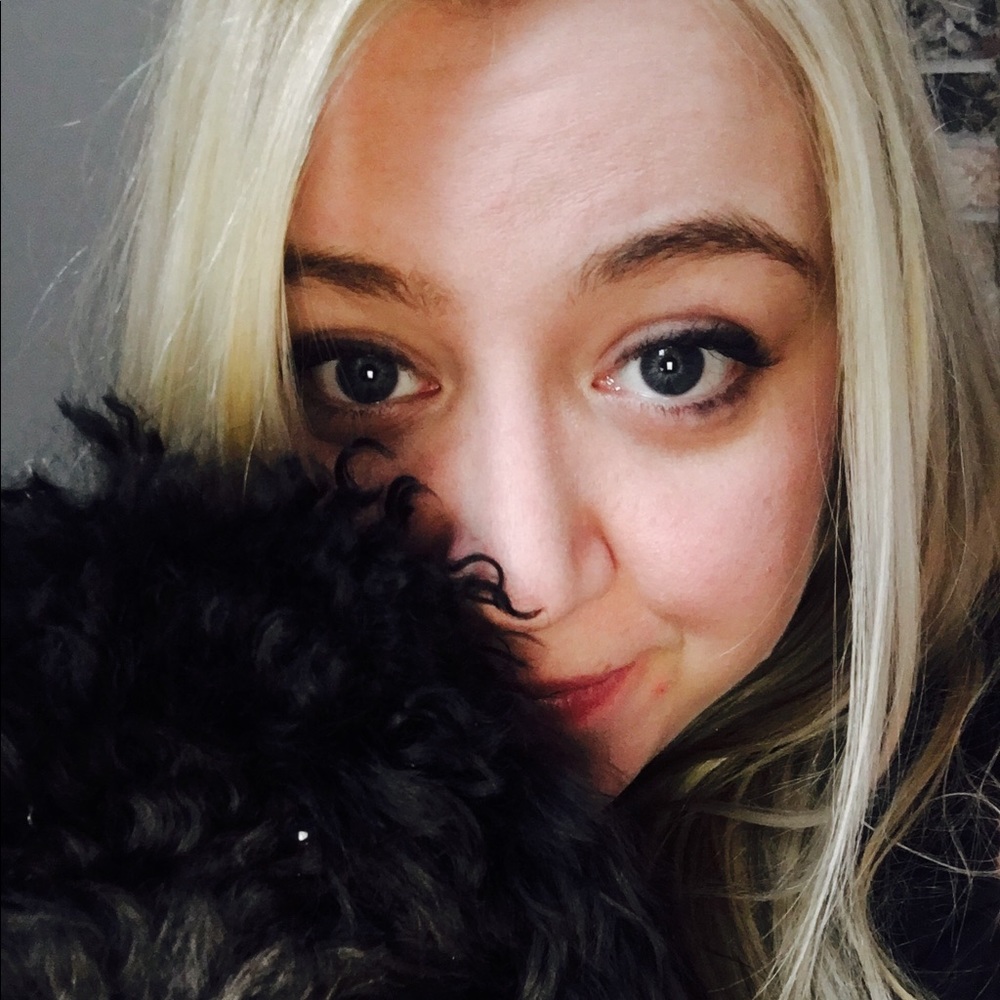 Meet your Posher, Ashley