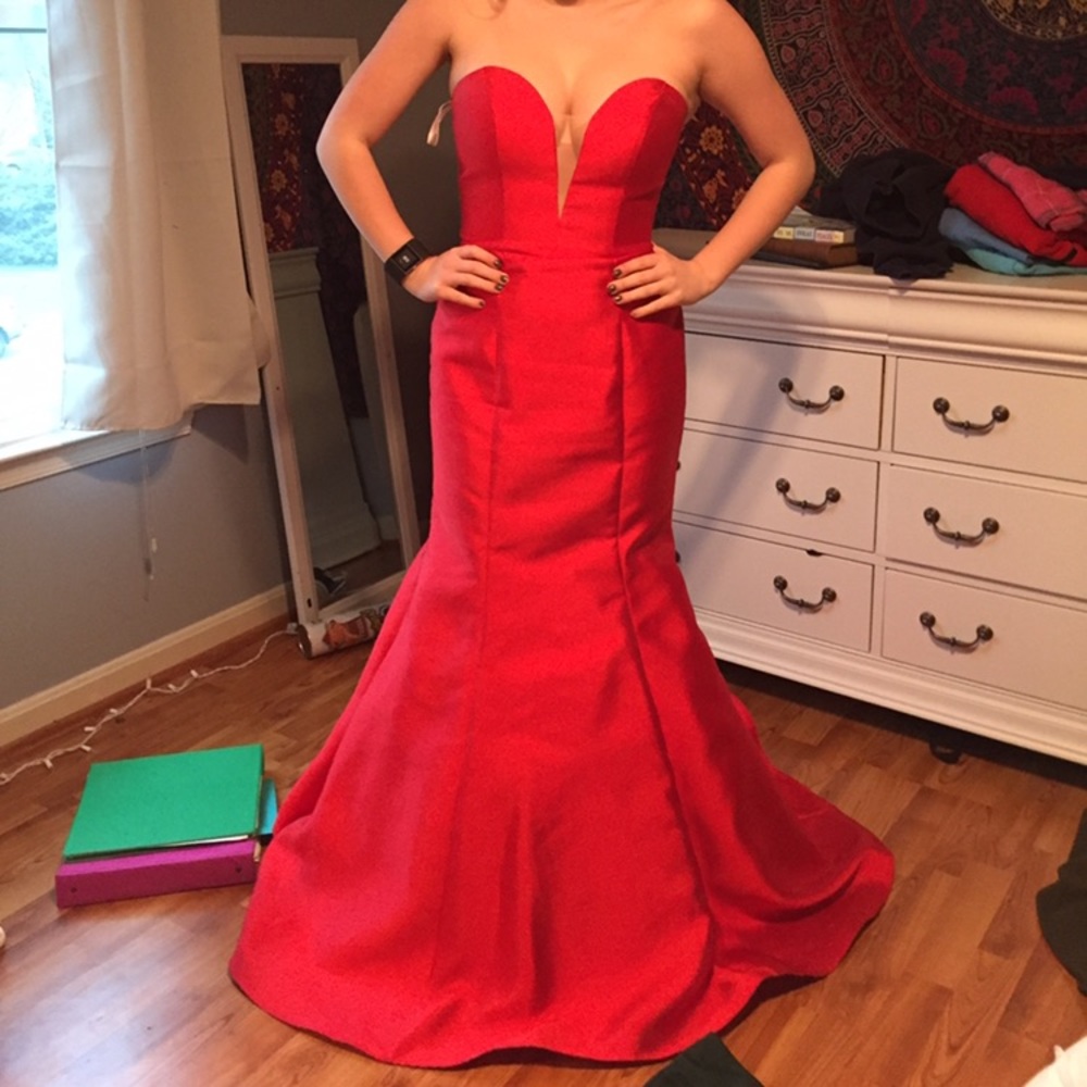 Size 4 Jovani Red Dress