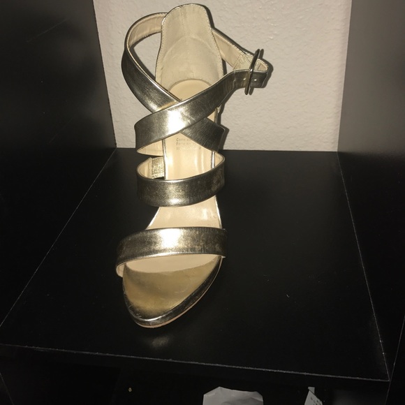 Heels - Picture 2 of 4