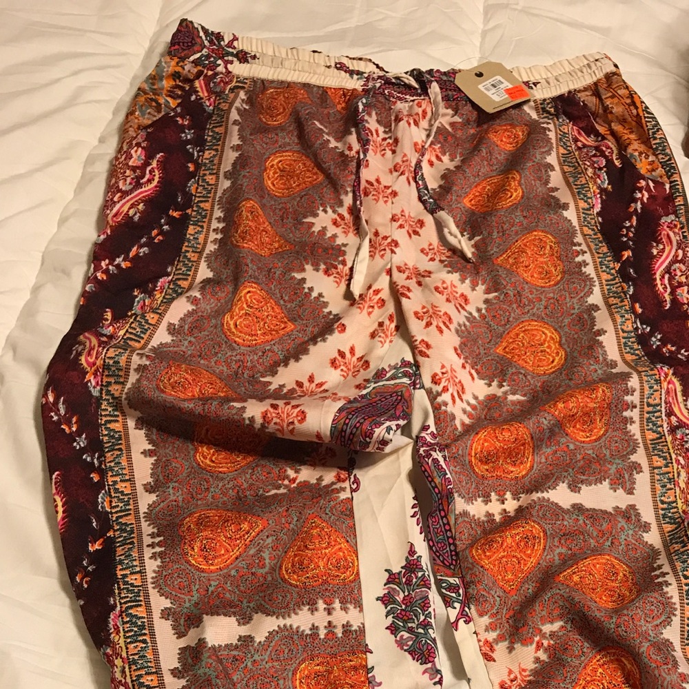 Colorful Silk Jogger with detailed ankle