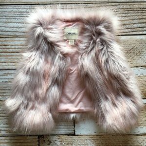 EUC... Girls faux-fur vest, size 4-5