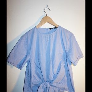 Super cute Zara summer top with bow detail
