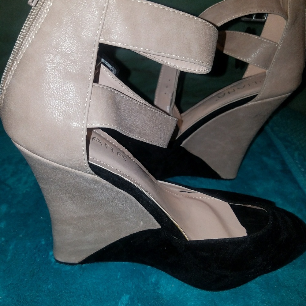 Liliana Women Wedge Heels