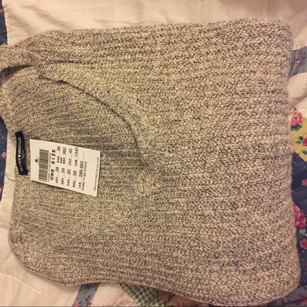 Brandy Melville grey speckled lance sweater