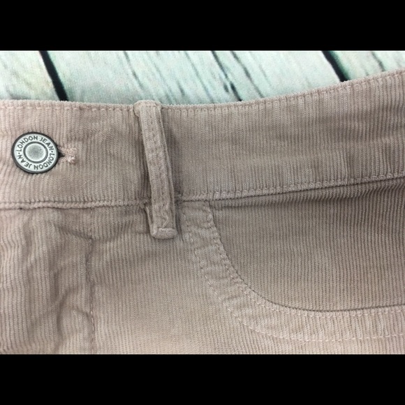 London Jean Size 4 Short Tan Corduroy Skinny Leg - Picture 3 of 7