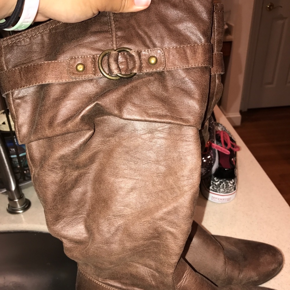 Zip up boots