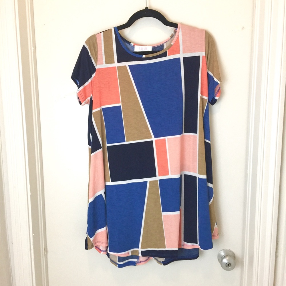 Peach Love California Artistic patterned top