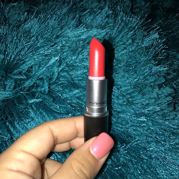 ❌SOLD❌MAC Cosmetics "Mangrove" Matte Lipstick - Picture 1 of 4