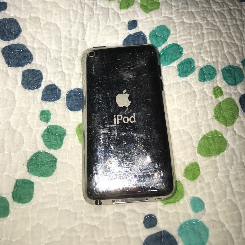 iPod - Picture 2 of 2