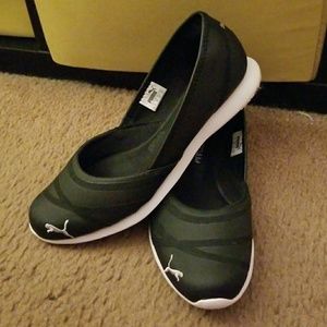 Puma Vega leather Flats