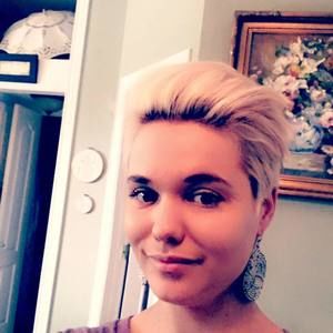 Meet your Posher, Katie