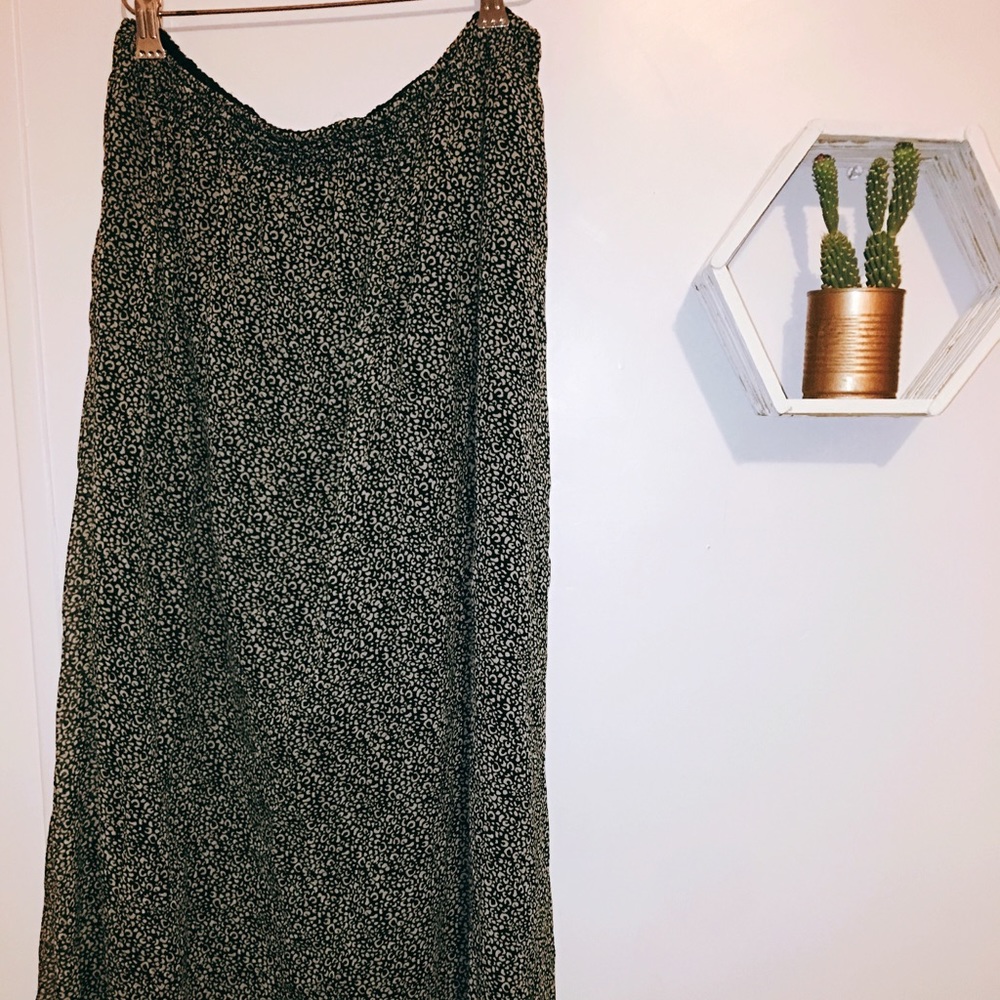 Maxi long pattern skirt