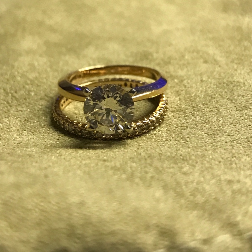 Diamond ring