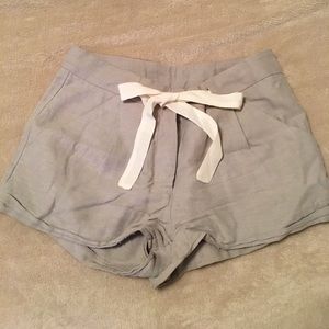 Aritzia Wilfred linen shorts