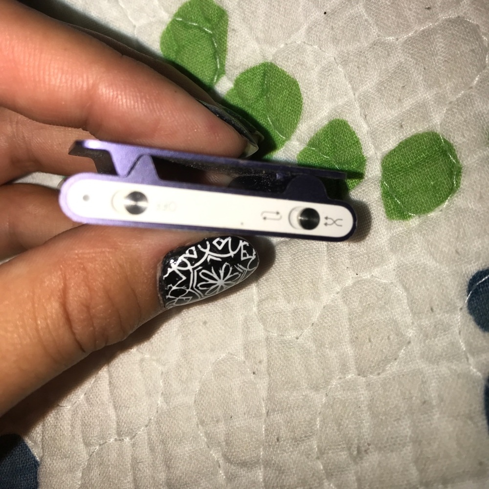 iPod shuffle - Picture 3 of 4