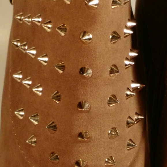 CAMEL CHUNKY HEEL BOOTIES - Picture 4 of 4