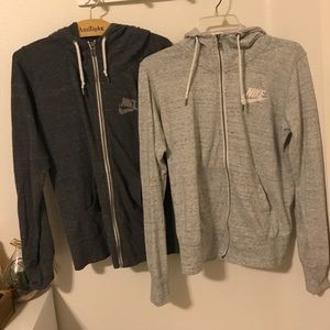 Set of 2 Nike Sweatshirts
