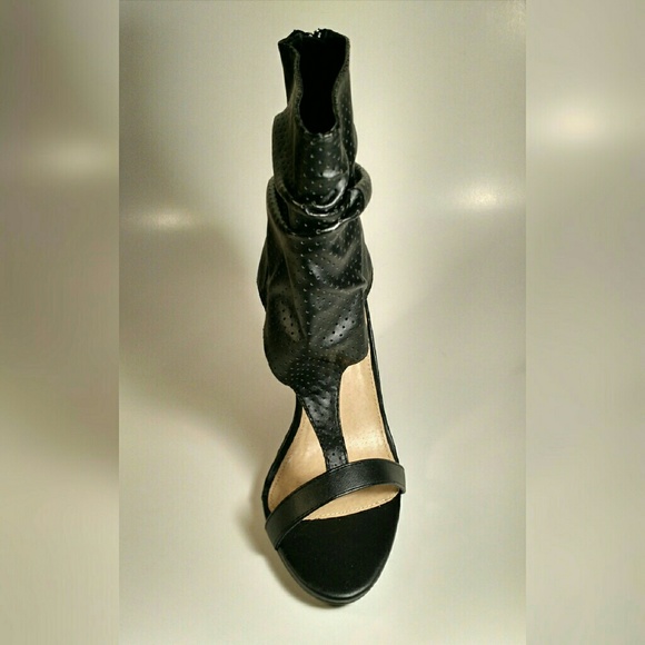 BLACK ANKLE CUFF WEDGES - Picture 2 of 4