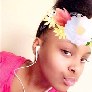 Meet your Posher, Maiya