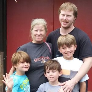 Meet your Posher, Crystal