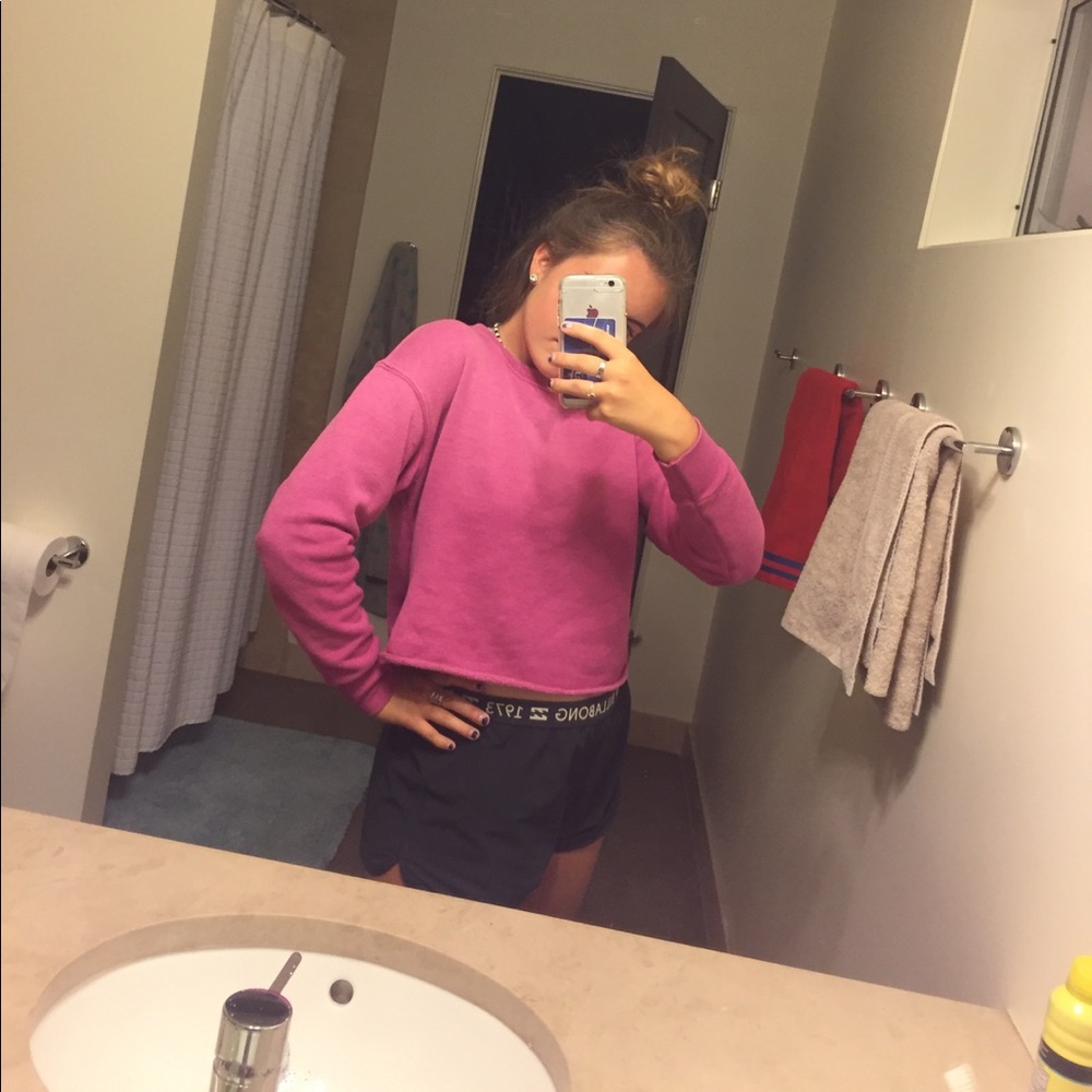Pink Cropped American Eagle sweatshirt