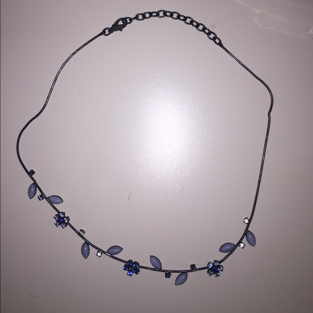Floral choker