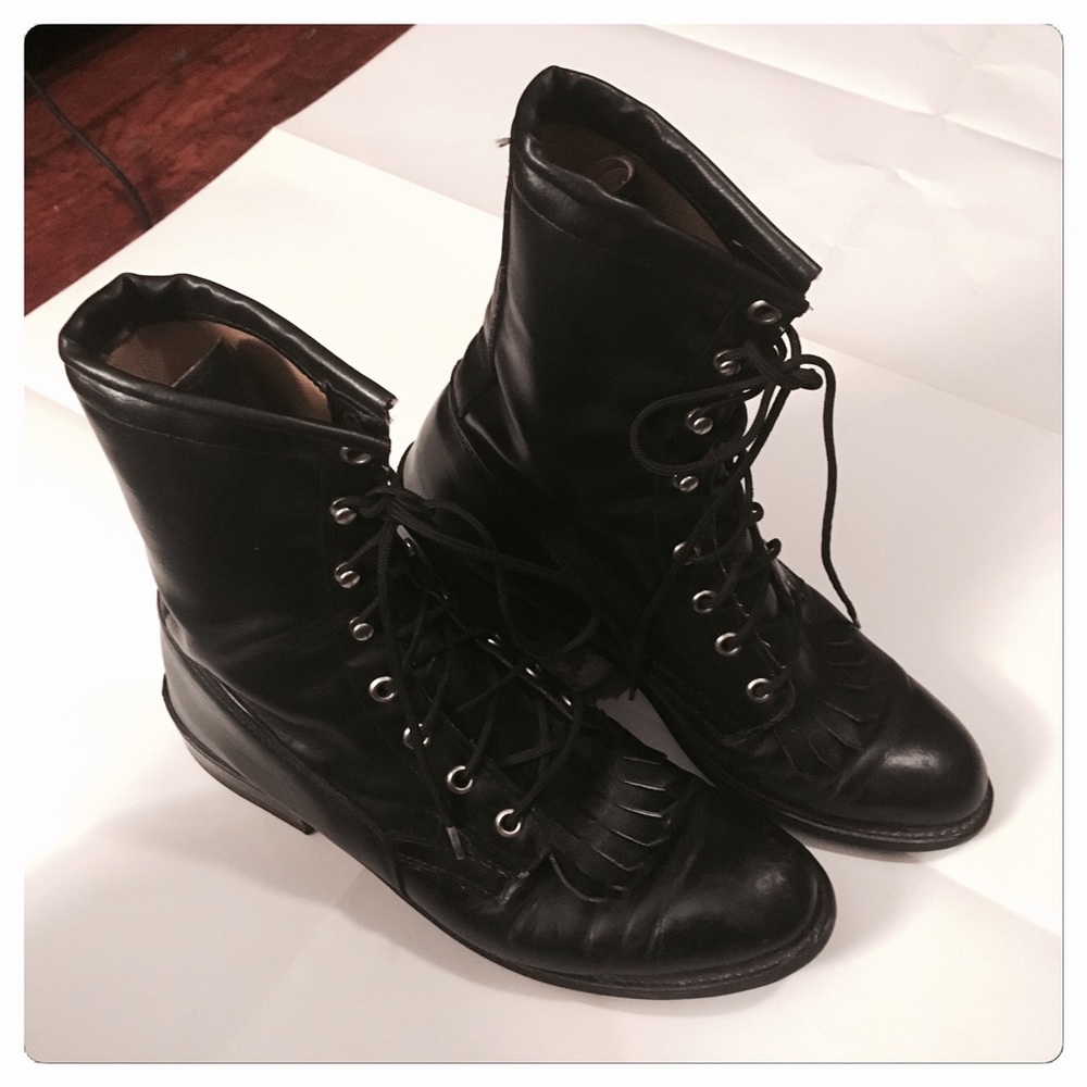 ✨Vintage fringe/kiltie boots