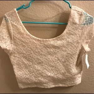 🆕 Cream Lace Crop Top
