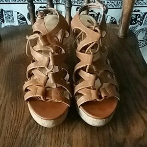 Tan Wedges