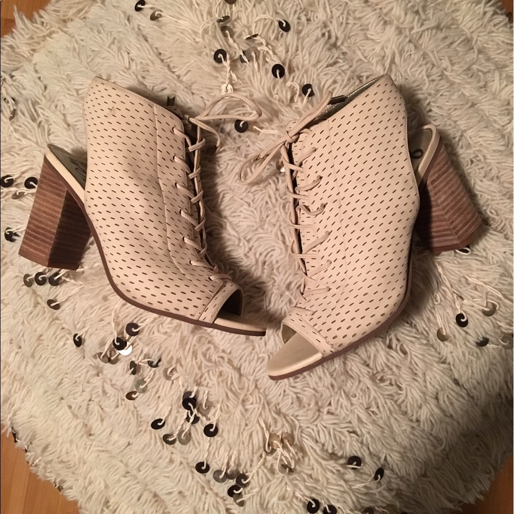 Sam Edelman chunky heel
