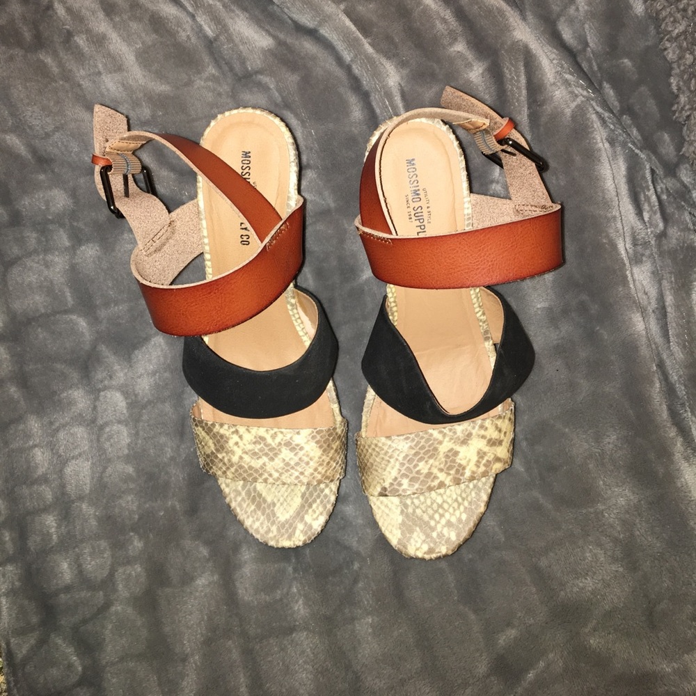 Wedge sandals