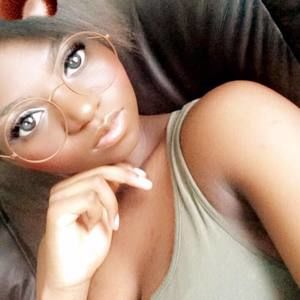 Meet your Posher, Henrietta