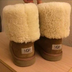 Tall chestnut uggs