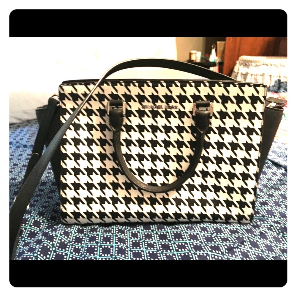 MK houndstooth purse