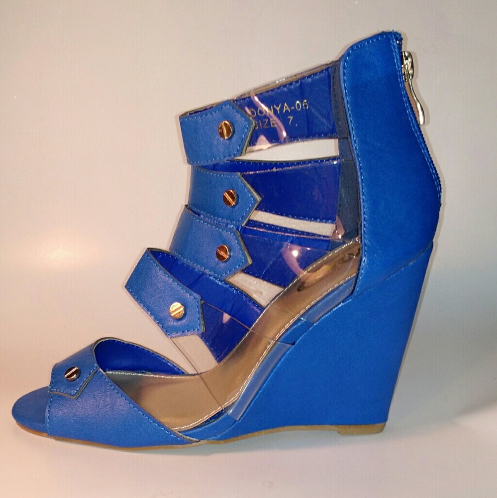 CLEAR STRAP WEDGES (NO OFFERS)