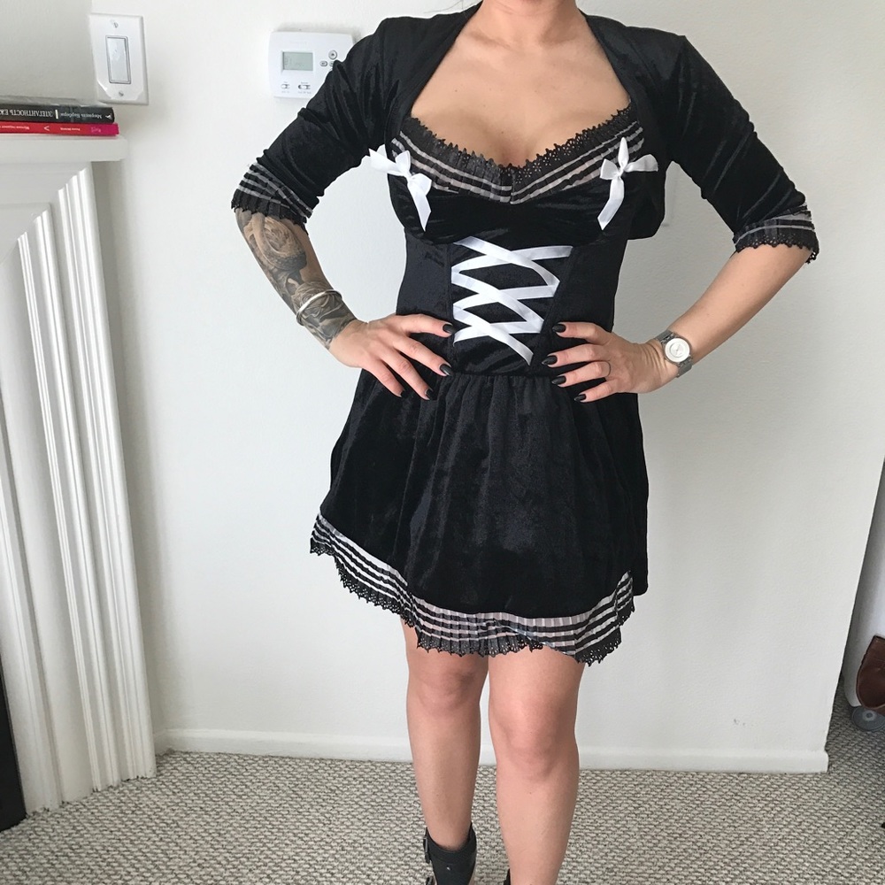 Brand New Halloween Cleaning Maid Costume size S/M