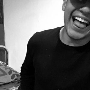 Meet your Posher, Carlos