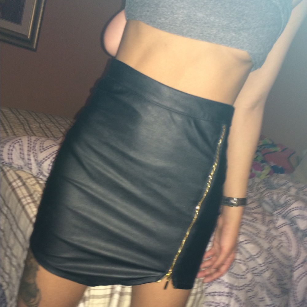 This skirt is everything I can't lie