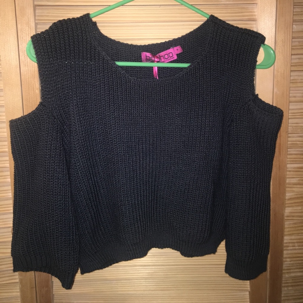 Cut Out Shoulders Cropped Sweater