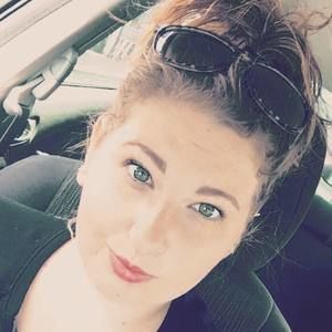 Meet your Posher, Caitlin