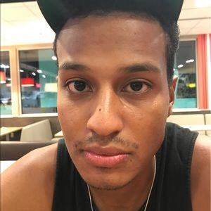 Meet your Posher, Josue
