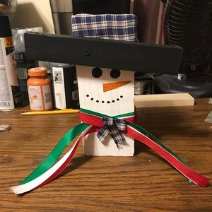 Large snowman craft