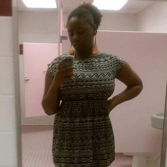 Meet your Posher, Kerri - Picture 1 of 1