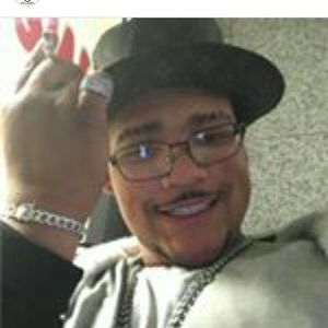 Meet your Posher, Emanuel