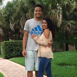 Meet your Posher, Destiny