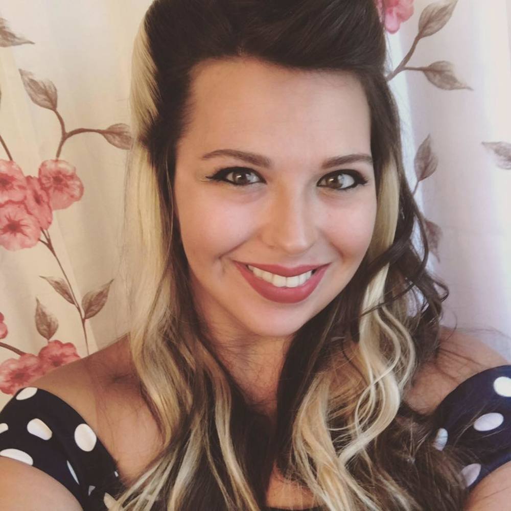Meet your Posher, Angelique