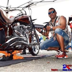 Meet your Posher, Genaro