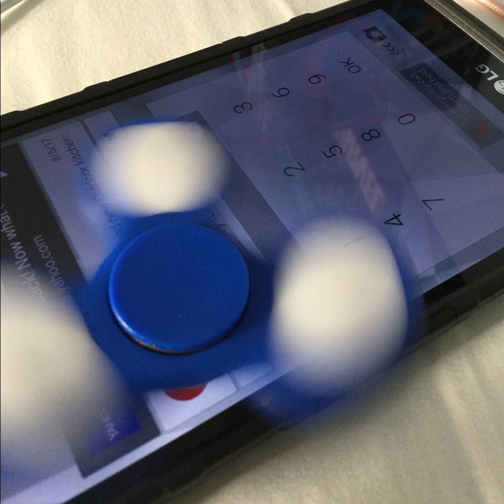 LED Fidget Spinner - Picture 4 of 4